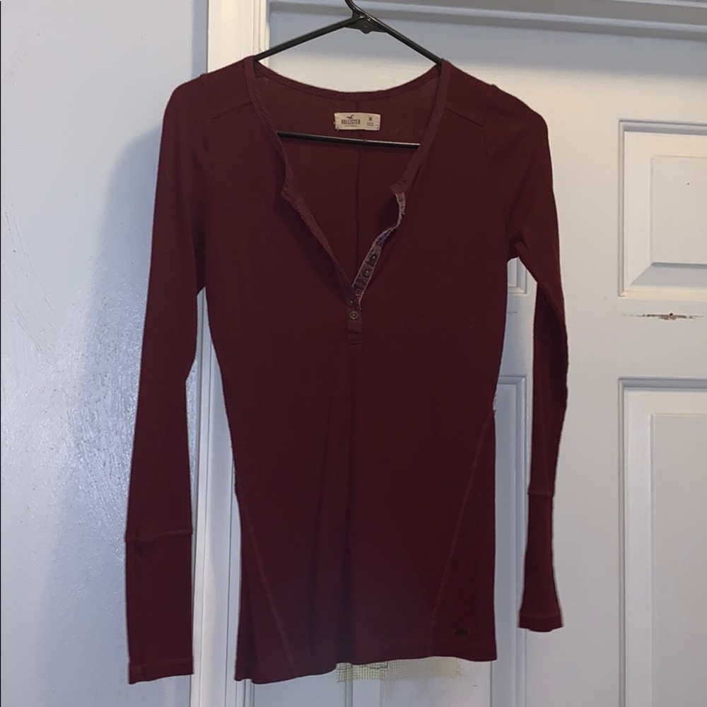 Classic Hollister longsleeve shirt.